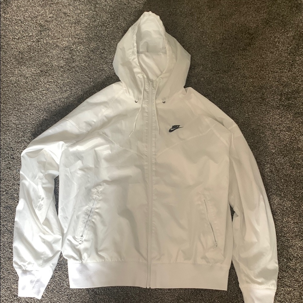 Nike Men's White Hooded Windbreaker